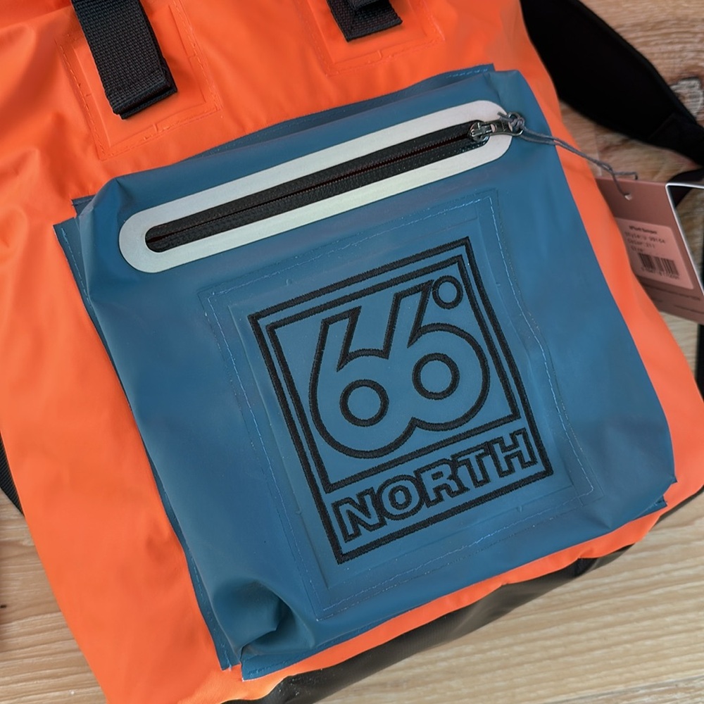 NWT 66 North 15L Logo Performance Backpack Padded Lightweight - Picture 4 of 13